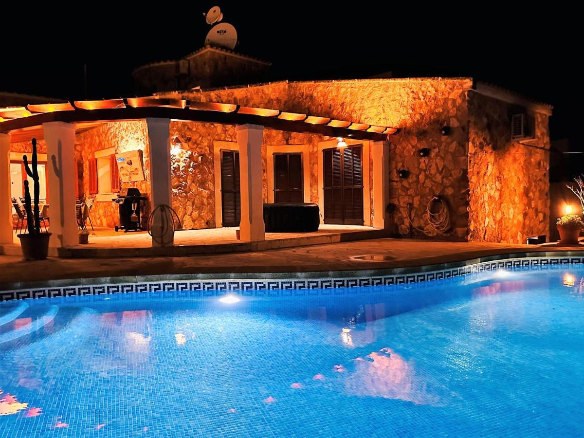 Villa Sanchez In Strandnahe Mit Pool, Jacuzzi, Klima, Wifi, Gas Bbq 산타니 외부 사진