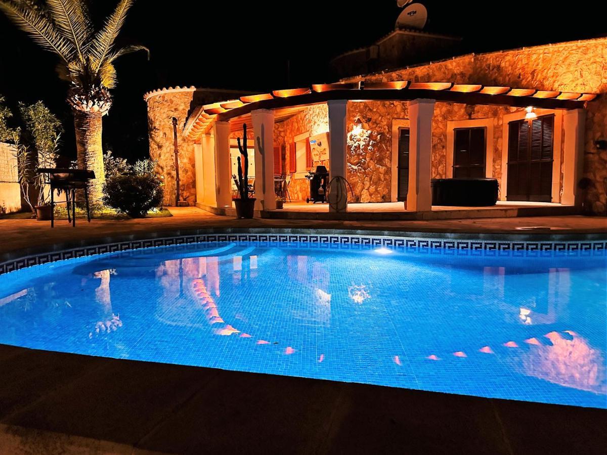 Villa Sanchez In Strandnahe Mit Pool, Jacuzzi, Klima, Wifi, Gas Bbq 산타니 외부 사진