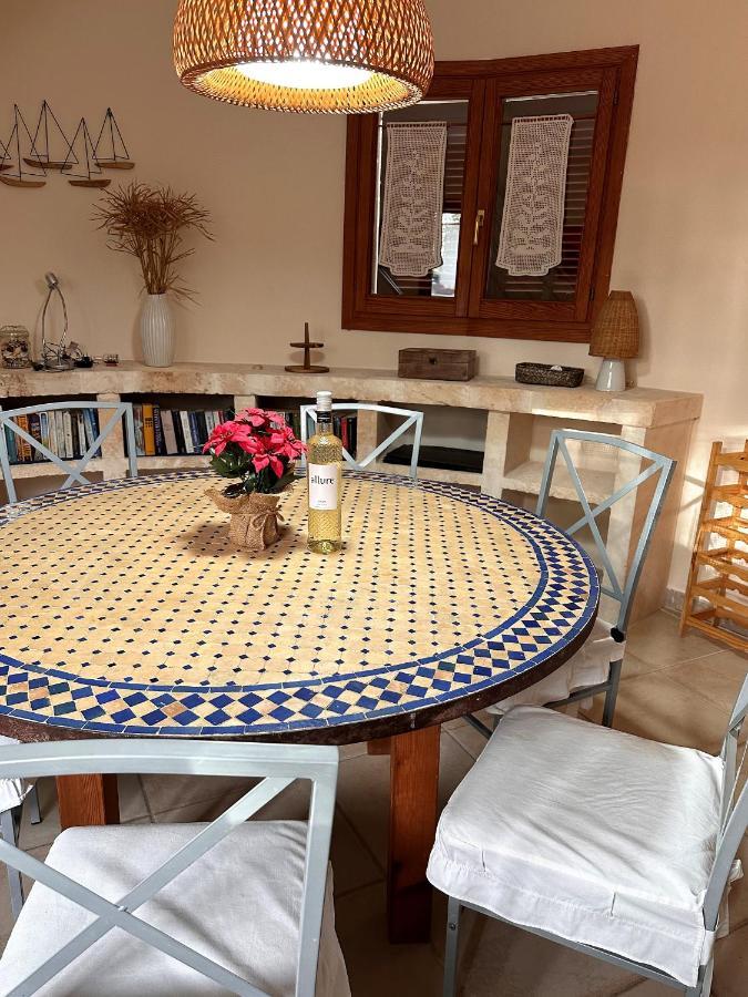 Villa Sanchez In Strandnahe Mit Pool, Jacuzzi, Klima, Wifi, Gas Bbq 산타니 외부 사진