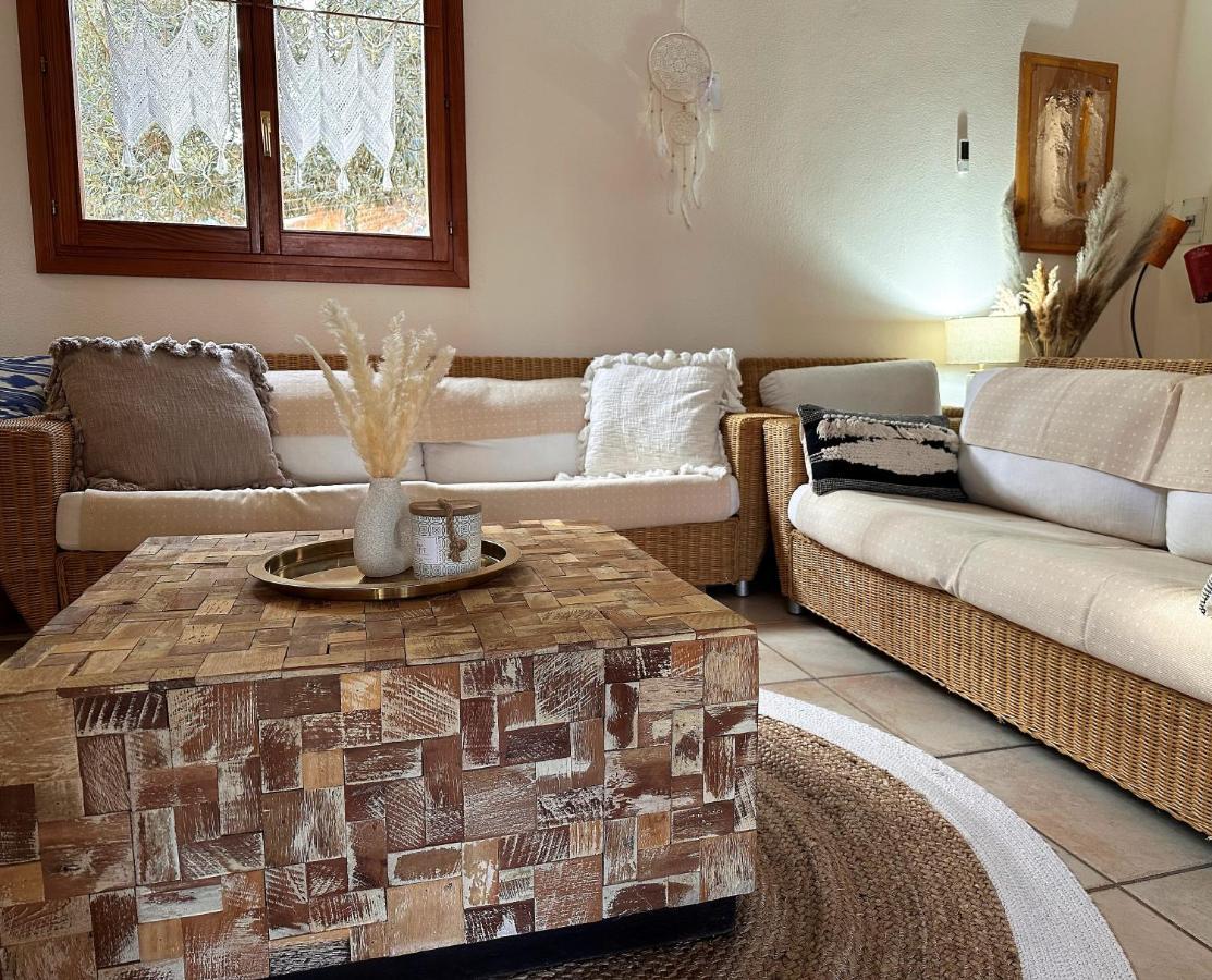 Villa Sanchez In Strandnahe Mit Pool, Jacuzzi, Klima, Wifi, Gas Bbq 산타니 외부 사진